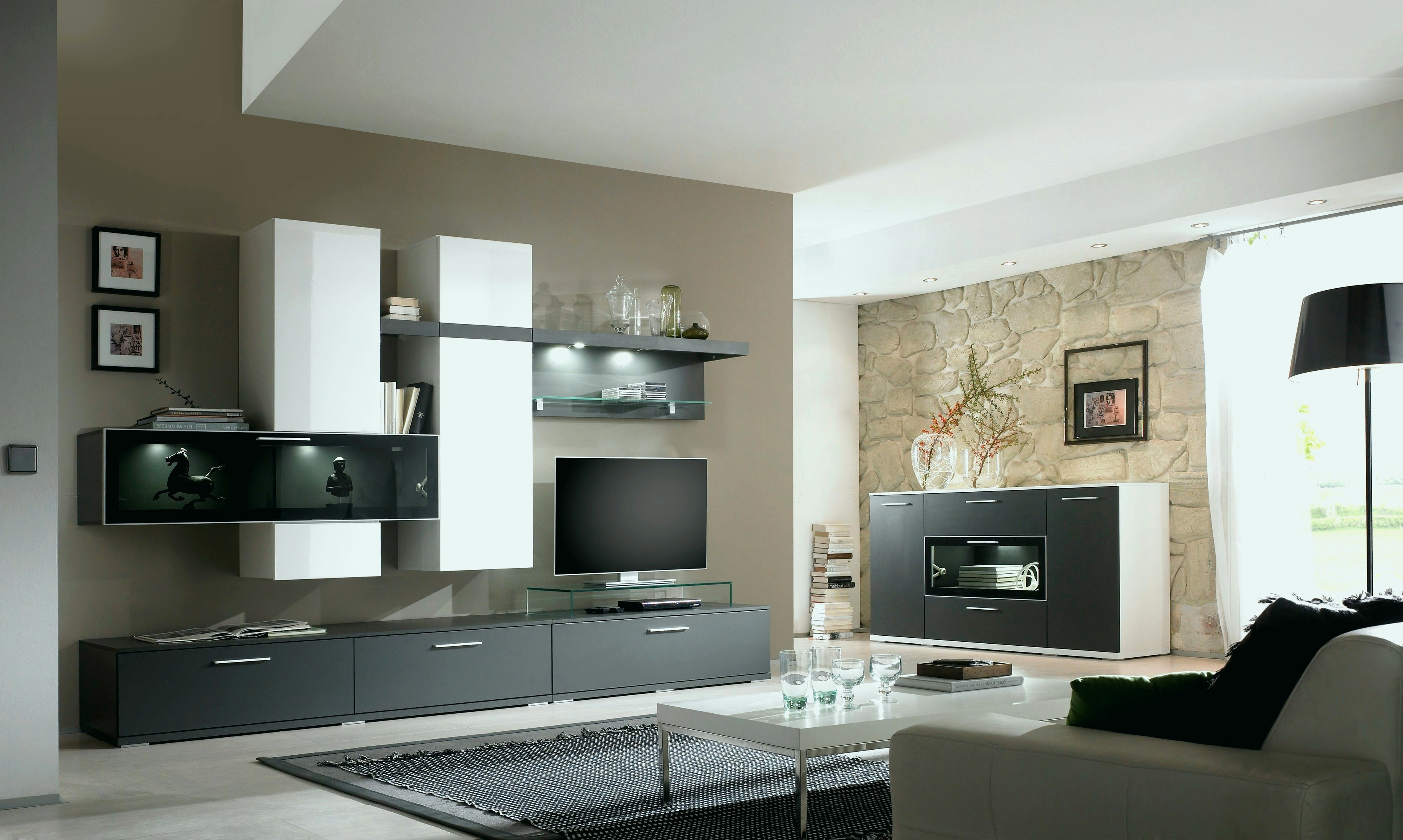 Malerarbeiten und Farbgestaltung